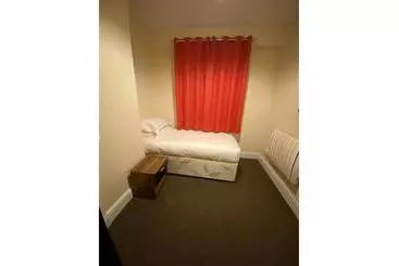 هتل Newport Lodge