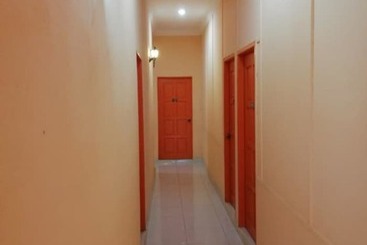 Hotell By Lawang Suites