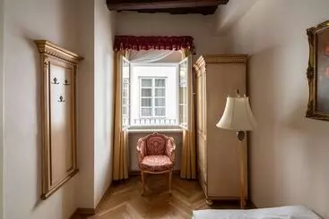 هتل Residence Green Lobster