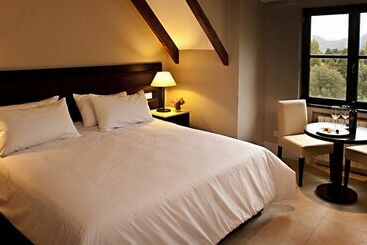 فندق Arelauquen Lodge By P S