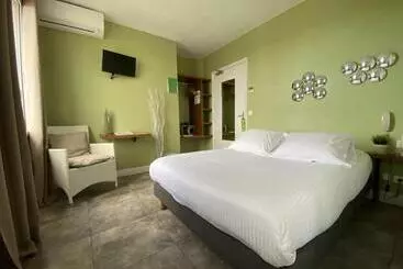 هتل Hôtel La Rotonde