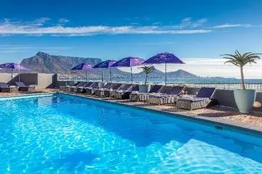 Lagoon Beach Hotel Apartments