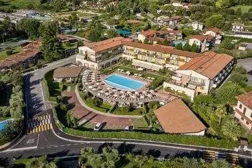アパートホテル Le Terrazze Sul Lago Hotel & Residence