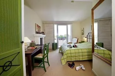 Hotel Hirschen In Freiburglehen