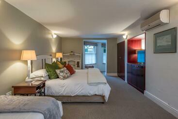 בית מלון כפרי Rusthuiz Guest House