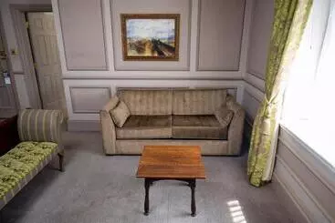 ホテル Cedars Inn By Greene King Inns