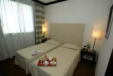 בית מלון כפרי Dei Cavalieri Pisa Pontedera