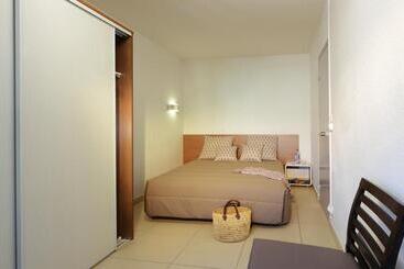 בית מלון כפרי Residence Residéal La Grande Motte