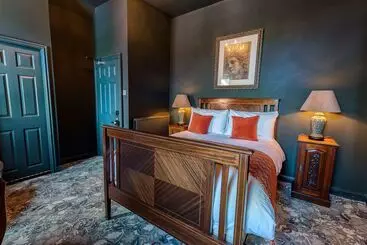 Отель Clementine S Guest House