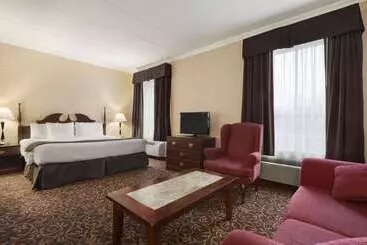 호텔 Days Inn By Wyndham Toronto East Lakeview