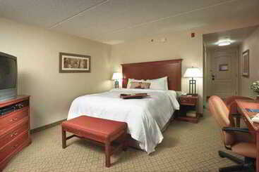 هتل Holiday Inn Express & Suites Kitchener Southeast, An Ihg