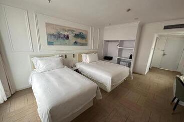 Otel Magnificent International