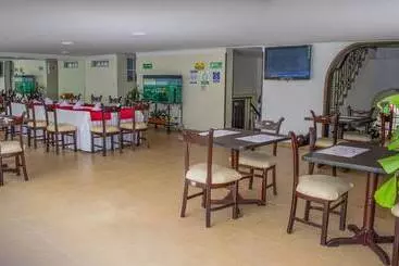 Hotel Plaza Versalles