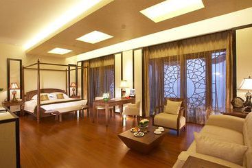 Отель Regalia Resort & Spa (Suzhou Li Gong Di)