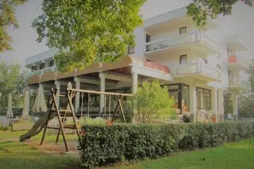 Отель Reichels Park