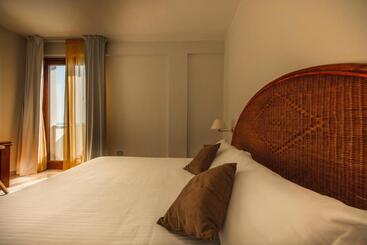 בית מלון כפרי Ara Solis