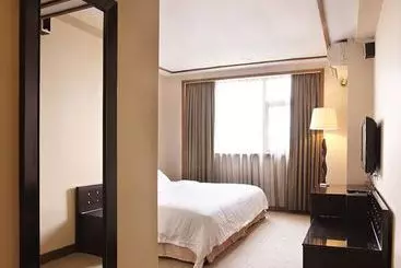 Hotel Warm Yes