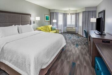 هتل Hampton Inn Monterey