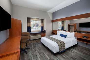 Microtel Inn & Suites By Wyndham Tracy