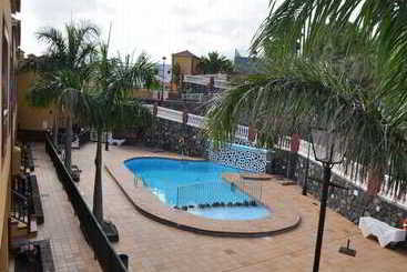 Apartamentos HC7 Breñas Garden