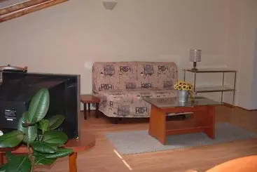 Hotelli Apartmani Ivanka