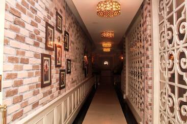 Vuni Palace Hotel & Casino & Spa