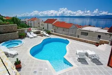 آپارتمان‌های توریست‌ها Villa Lara Apartments