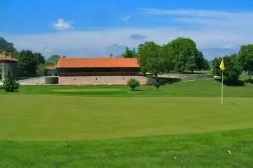 Отель Aldama Golf