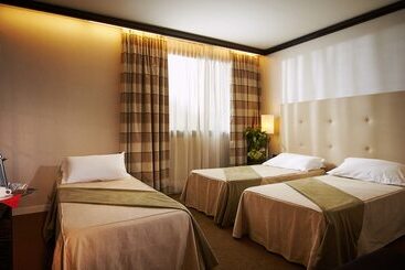 בית מלון כפרי Tower Inn Pisa Valdera