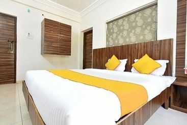 Fabhotel Shangrila Elite