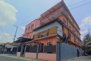 Hotel Oyo 90199 Jec Residence Syariah