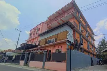 Hotel Oyo 90199 Jec Residence Syariah