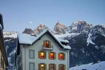 Cosmiques Hotel   Centre Chamonix