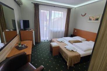 پانسیون Vila Cristal