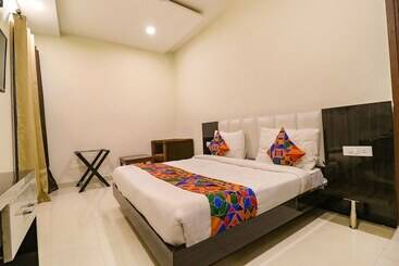 Fabhotel Golden Home