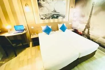 Hôtel Rbx  Roubaix Centre