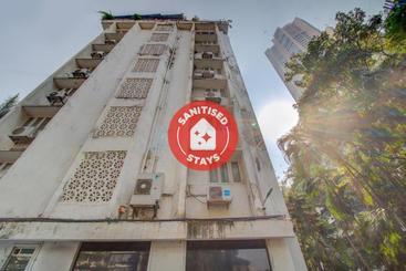 Hotel Capital O 76484  Balwas International