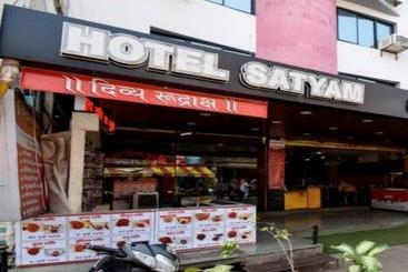 Hotel Satyam  Near Mahakal Temple, Ujjain