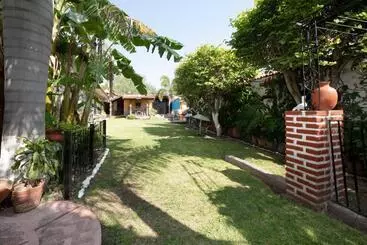 Hotelli Villas De San Miguel Media Luna