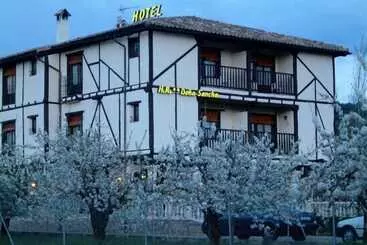 교외 호텔 Doña Sancha