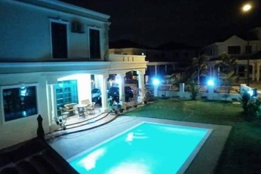 Hotelli Villa Shamir Near Klia