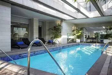 Отель Pullman Santiago El Bosque