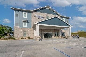 Hotel Lighthouse Suites   Best Western Signature Collection