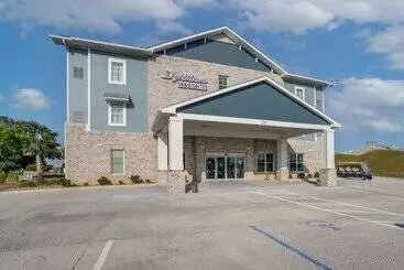 Hotelli Lighthouse Suites   Best Western Signature Collection