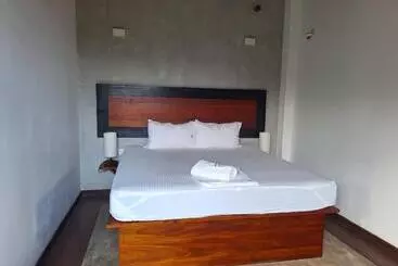 Bed and Breakfast Bellaxy Ceylon