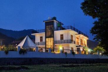 La Maison A Boutique Bed And Breakfast