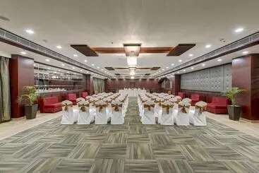 Hotel The Fern Residency Galaxy Mall