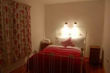Beaufort Lodge B&b & Cottage