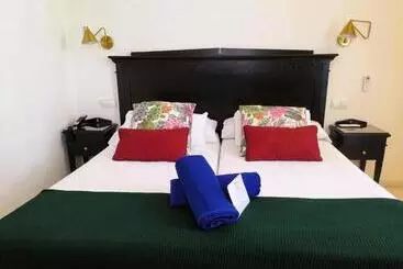 Отель Ciutat Jardi