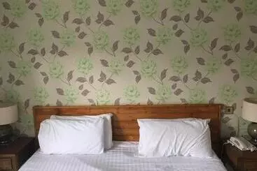 בית מלון כפרי Risley Hall